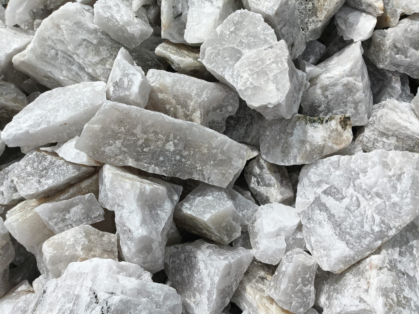 Quartz Image 2025 09 25